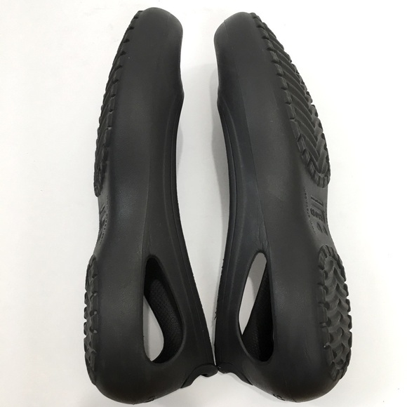 Crocs Kadee Cutout Details Slip On Comfort Black Rubber Slip On Ballet Flats - Picture 11 of 14